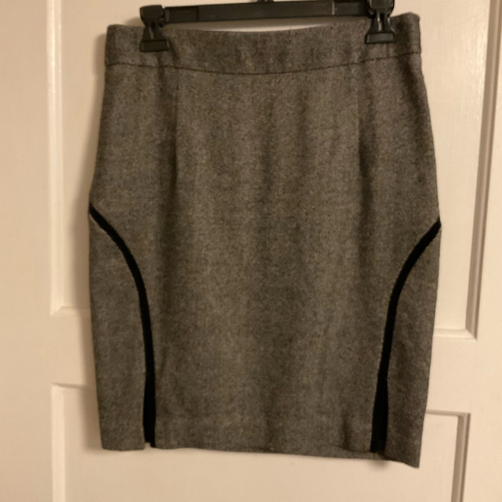 Club Monaco Gray Tweed Black Trim And Back Pocket Pencil Skirt Sz 4